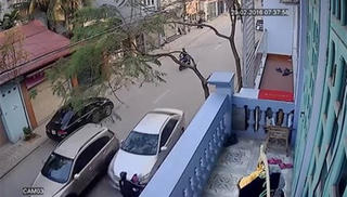 Camry tông 3 người chết: Không phải xe điên mất lái!