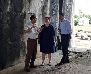 Hoa Kỳ tài trợ gần 100 nghìn USD để tu sửa cổng Nam thành nhà Hồ