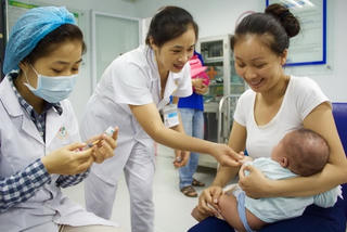 Trào lưu anti vắc xin: Bộ Y tế nói gì?