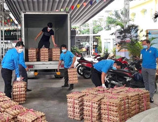 TP HCM: Liên đoàn lao động quận BÌnh Tân hỗ trợ người lao động gặp khó khăn
