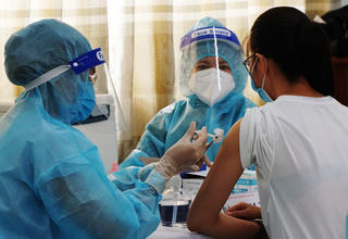 Cần Thơ: Đề nghị Bộ Y tế bổ sung vaccine để gấp rút tiêm phòng cho toàn dân 