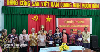 Mặt trận Bình Thuận chi hơn 4,3 tỷ đồng cho các hộ nghèo ảnh hưởng dịch Covid-19