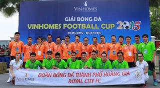 Hai trận khai mạc đầy gay cấn tại giải bóng đá VINHOMES FOOTBALL CUP 2015