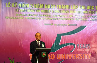 ĐH Tân Tạo trao bằng tốt nghiệp khóa đầu tiên đào tạo theo quy trình tiên tiến
