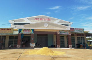 Hàng chục tỉ đồng xây chợ để… bỏ hoang