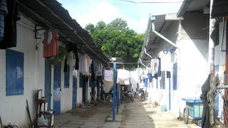 Luẩn quẩn nhà ở giá rẻ
