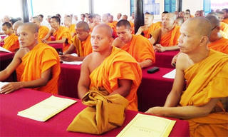 Trà Vinh: Nâng cao kiến thức pháp luật cho sư sãi và đồng bào Khmer