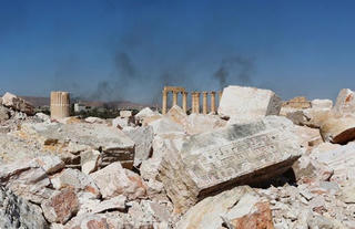 Tìm thấy hố chôn tập thể tại Palmyra