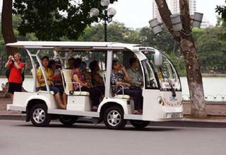 Thí điểm xe 4 bánh chạy xăng chở khách du lịch