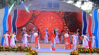 Khai mạc Lễ hội áo dài 2016: Tôn vinh vẻ đẹp truyền thống
