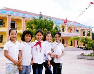 Giám sát việc thực hiện quyền trẻ em