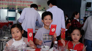 Đón Tết đến Xuân về bình an