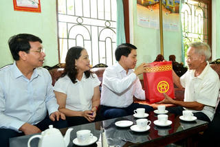 Nêu cao đạo lý 'Uống nước nhớ nguồn'