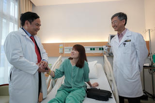 Cấy ghép thành công tim nhân tạo hỗ trợ tâm thất cho bệnh nhân suy tim giai đoạn cuối