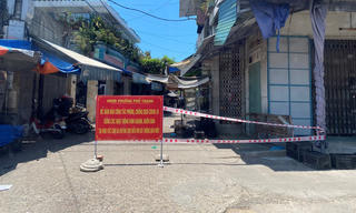 Quảng Ngãi: Yêu cầu 12.000 dân vùng dịch không ra khỏi nhà sau 18h