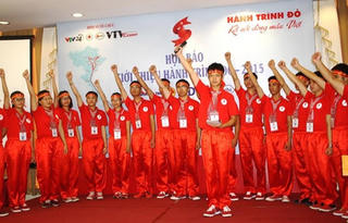 Xuất quân Hành trình Đỏ 2015: Kết nối dòng máu Việt