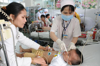 Dập tắt nguy cơ bùng phát bệnh tay chân miệng