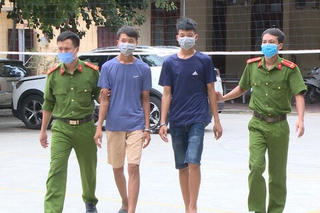 Nghiện game, 2 anh em đi cướp dây chuyền của cháu bé hàng xóm