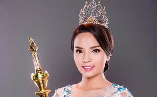 Nghệ sĩ & thị phi: Người  cao tay,  kẻ  lúng  túng