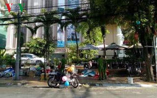 Khánh Hòa: Nổ bình bơm bóng bay, 1 phụ nữ bị hất văng ra xa