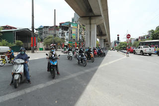 Chống sốc dưới nắng thiêu đốt