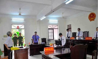 Vụ dâm ô ở Vũng Tàu: Kháng nghị hủy án, tạm đình chỉ chủ tọa