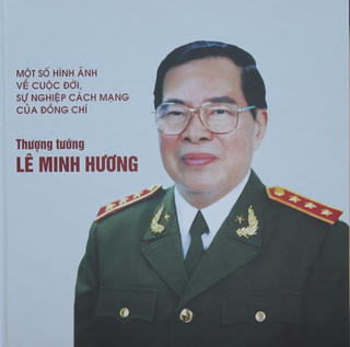 Sách ảnh về Thượng tướng Lê Minh Hương