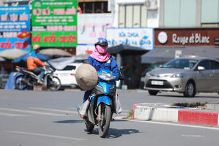 Đề phòng dông lốc trong những ngày nắng nóng
