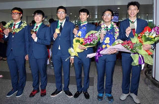 Học sinh đạt huy chương vàng quốc tế được thưởng bằng 50 lần lương tối thiểu