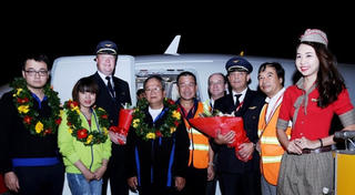 Vietjet chào đón đoàn khách SkyBoss về từ Châu Âu cùng tàu bay thứ 28