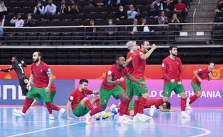 Tuyển futsal Bồ Đào Nha làm nên lịch sử, vào chung kết World Cup sau loạt luân lưu 