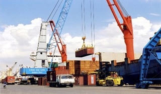 11 tháng nhập siêu 3,8 tỷ USD