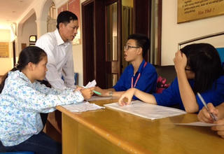 Căng thẳng những ngày cuối xét tuyển