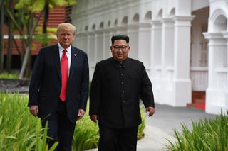 Việt Nam nằm trong 2 địa điểm cuối cùng được cân nhắc cho cuộc gặp Trump-Kim