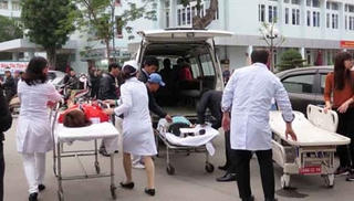 Gần 400 công nhân nhập viện nghi ngộ độc