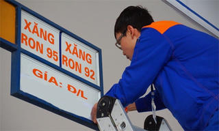 [Infographic] Giá xăng E5 RON 92 tăng sát mốc 20.000 mỗi lít