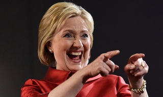 70 chủ nhân giải Nobel ủng hộ bà Clinton làm tổng thống Mỹ