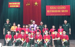 Lễ xuất quân của các 'chiến sĩ' nhí
