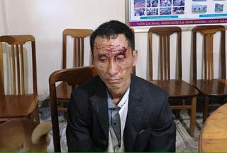 Găm K54, vượt biên trái phép