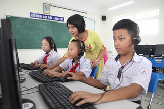 Xung quanh vấn đề nhập khẩu chương trình giáo dục: Cần chọn lọc cho phù hợp