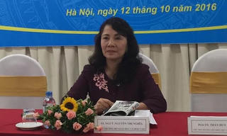 Chuyển từ giáo dục nặng kiến thức sang hoàn thiện phẩm chất