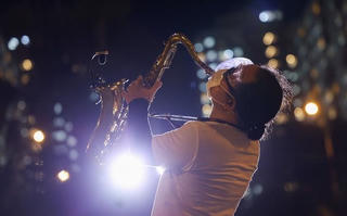 Nghệ sĩ saxophone Trần Mạnh Tuấn bị đột quỵ