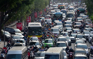 Hà Nội: Xóa điểm ùn tắc cũ lại phát sinh điểm ùn tắc mới