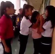 Chuông báo động sự vô cảm lại rung