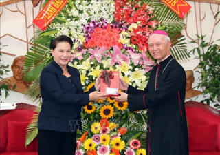 Chủ tịch Quốc hội chúc mừng Giáng sinh tại Giáo phận Xuân Lộc, Đồng Nai