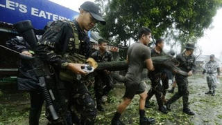 Siêu bão Koppu đổ bộ Philippines, ít nhất 14 người thiệt mạng