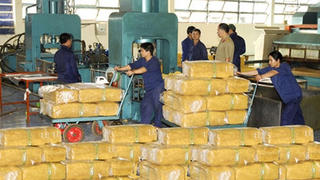 Giá cao su xuất khẩu giảm
