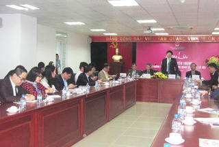 Cố gắng làm báo tử tế để giành lại niềm tin độc giả