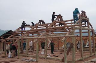 Đẩy nhanh tiến độ hoàn thiện tại các khu tái định cư tại Hòa Bình