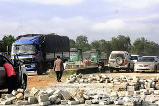 Quảng Nam: Khẩn cấp khắc phục sự cố đường dẫn vào cầu 3.500 tỷ đồng